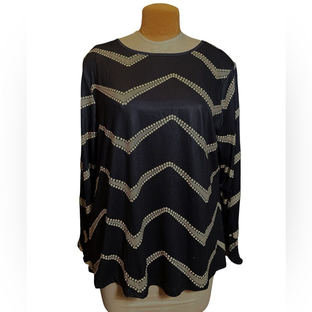 Chic Zig Zag Black and Cream Long Sleeve Women's Top XXL 2XL Blouse shiny